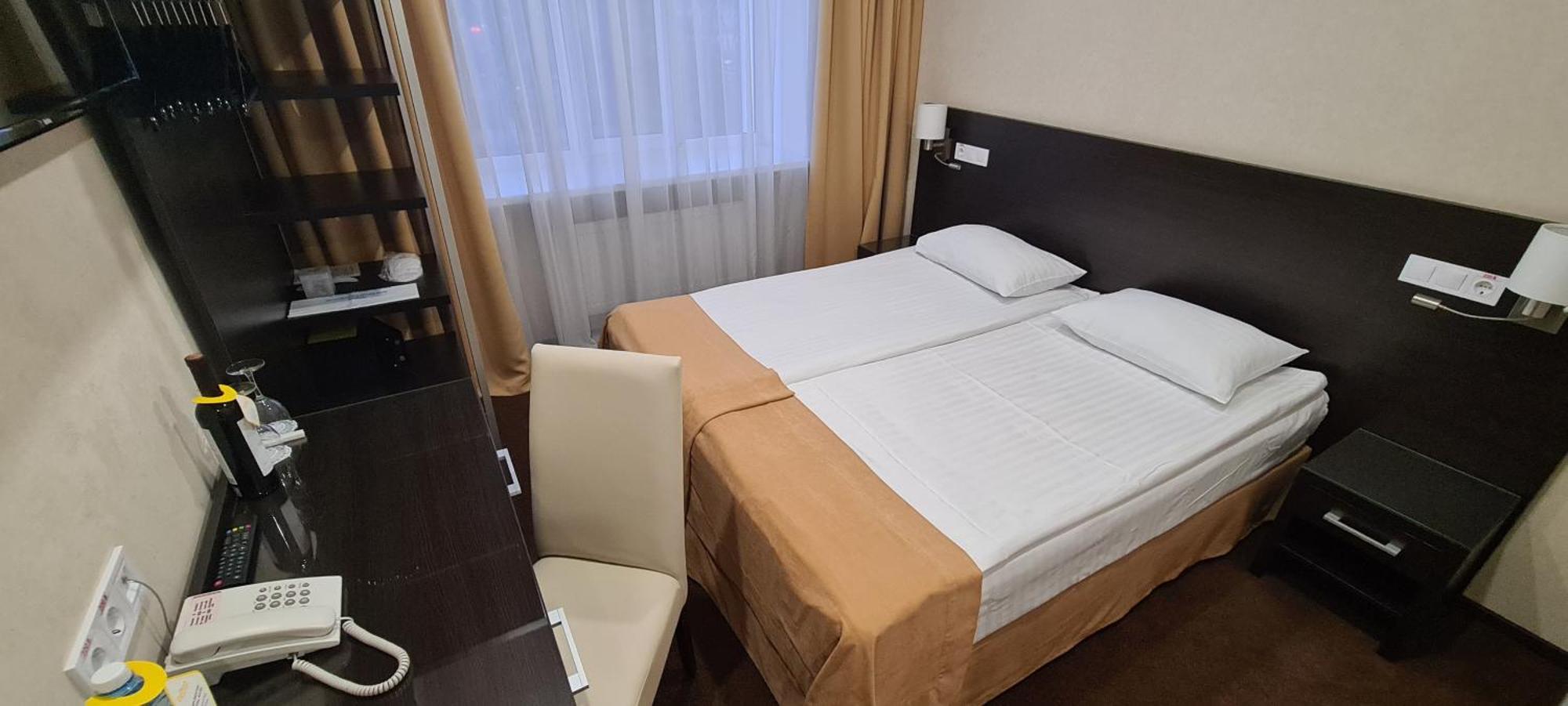 Optima Sumy Hotell Exteriör bild