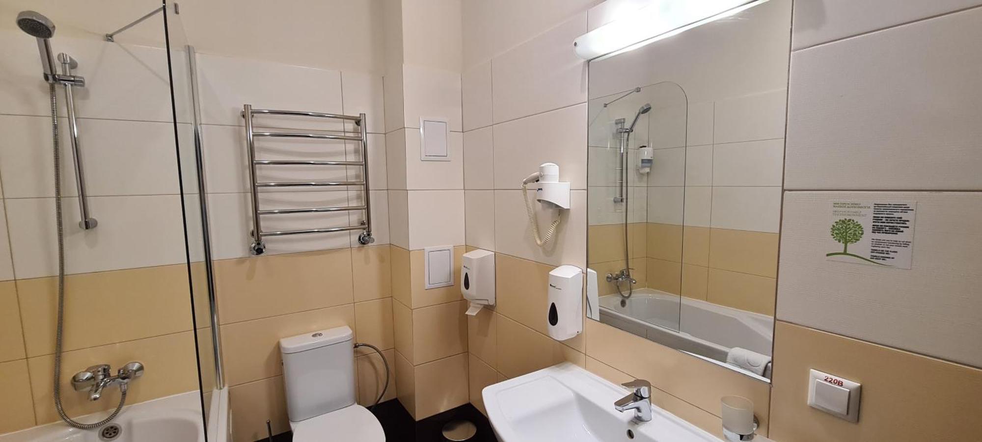 Optima Sumy Hotell Exteriör bild