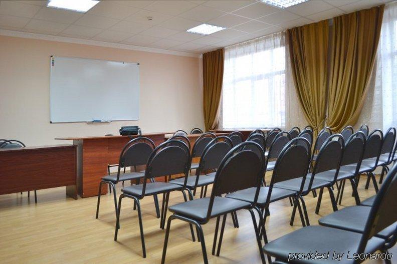Optima Sumy Hotell Exteriör bild
