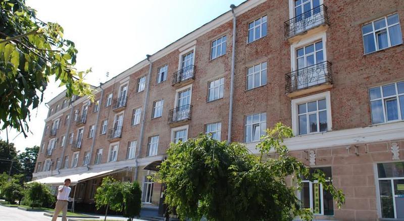 Optima Sumy Hotell Exteriör bild