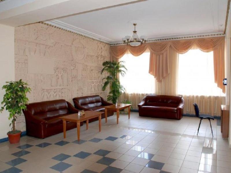 Optima Sumy Hotell Exteriör bild