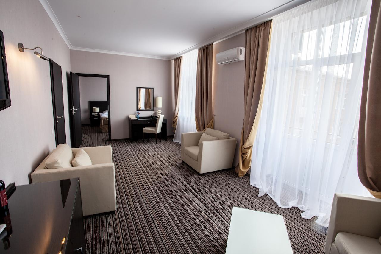 Optima Sumy Hotell Rum bild