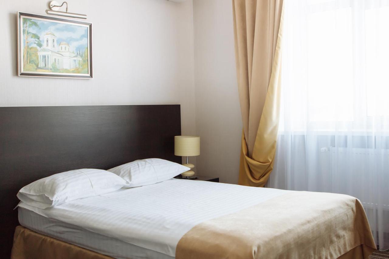 Optima Sumy Hotell Exteriör bild