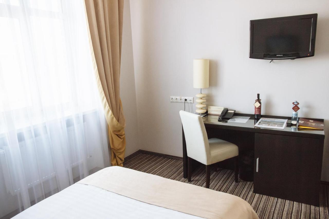 Optima Sumy Hotell Exteriör bild